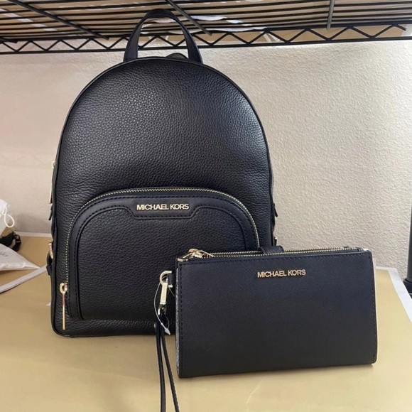 Michael Kors Jaycee medium Backpack Bundle Set NEW - Picture 1 of 7
